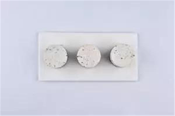 一款別出心裁的奧利奧凍芝士蛋糕，市面上沒有賣哦！