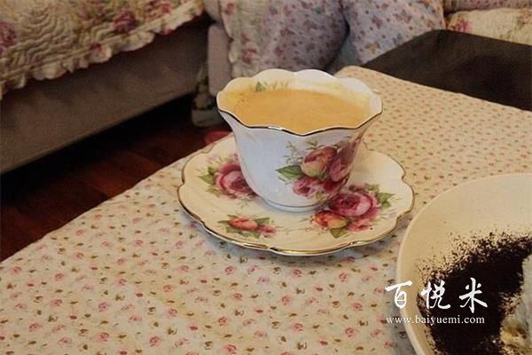 奶茶店超簡(jiǎn)單的五款奶茶做法，新手也能學(xué)！