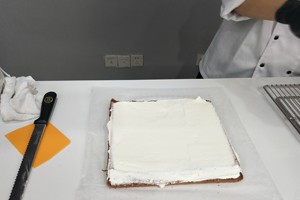 巧克力香蕉卷蛋糕做法，香蕉卷蛋糕做法詳細(xì)教程