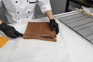 巧克力香蕉卷蛋糕做法，香蕉卷蛋糕做法詳細(xì)教程