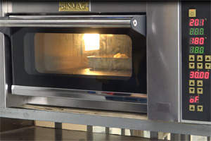 奶香椰蓉包的做法大全，椰蓉包西點(diǎn)培訓(xùn)圖文教程分享