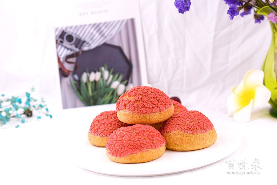 紅絲絨泡芙的做法視頻大全_西點培訓學習教程