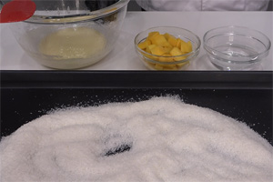 芒果糯米糍的做法大全，芒果糯米糍西點(diǎn)培訓(xùn)圖文教程詳解