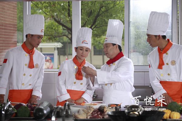 高考之后想要學(xué)西點？該如何選擇適合的西點培訓(xùn)學(xué)校？