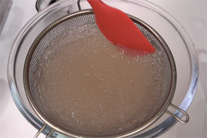 臟臟奶茶的做法大全，臟臟奶茶西點(diǎn)培訓(xùn)圖文教程詳解