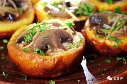 約克夏布丁好吃還是草莓布丁好吃？