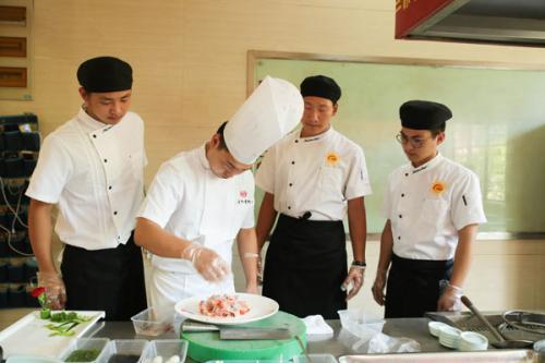 想學(xué)法式西點在河北石家莊的西點培訓(xùn)學(xué)校哪家好？