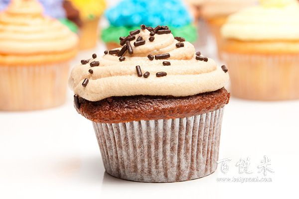 學(xué)了蛋糕面包糕點師想開私房蛋糕工作室可以嗎？