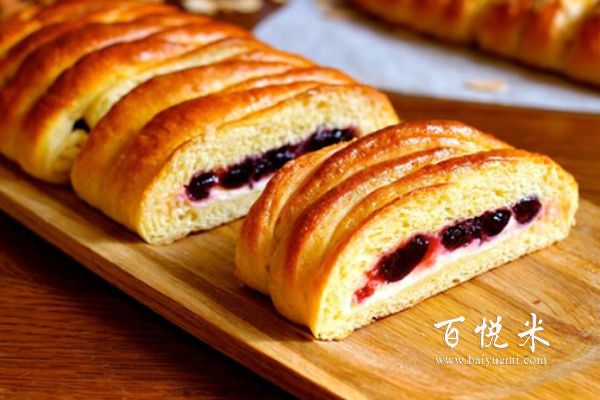 想開(kāi)一家烘焙工作室面積要多大合適？